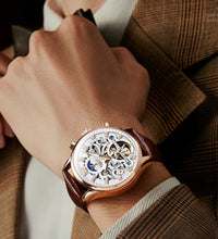 Men's Creative Fashion Alloy Quartz Watch brown skin rose shell white
